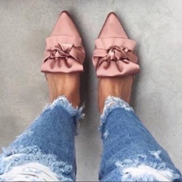 Shoes - ❤️1 SZ 7 LEFT❤️ Mauve Pink Flat Satin Bow Mule